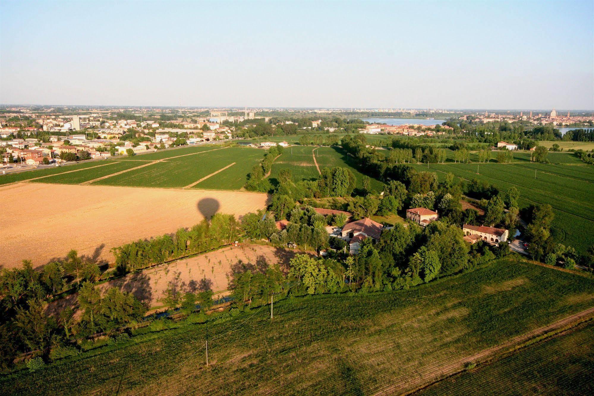 Agriturismo Corte San Girolamo مانتوفا المظهر الخارجي الصورة